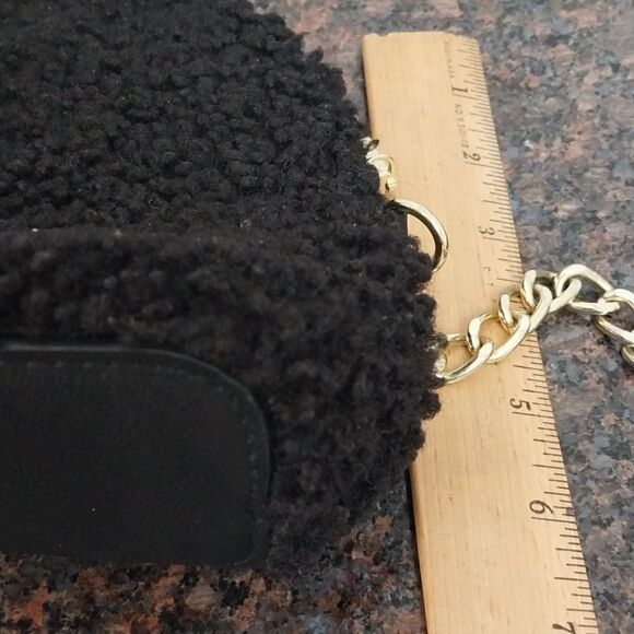 Steve Madden Black Textured Shoulder Bag with Gold Accents...New...but No Tags. - Picture 11 of 11